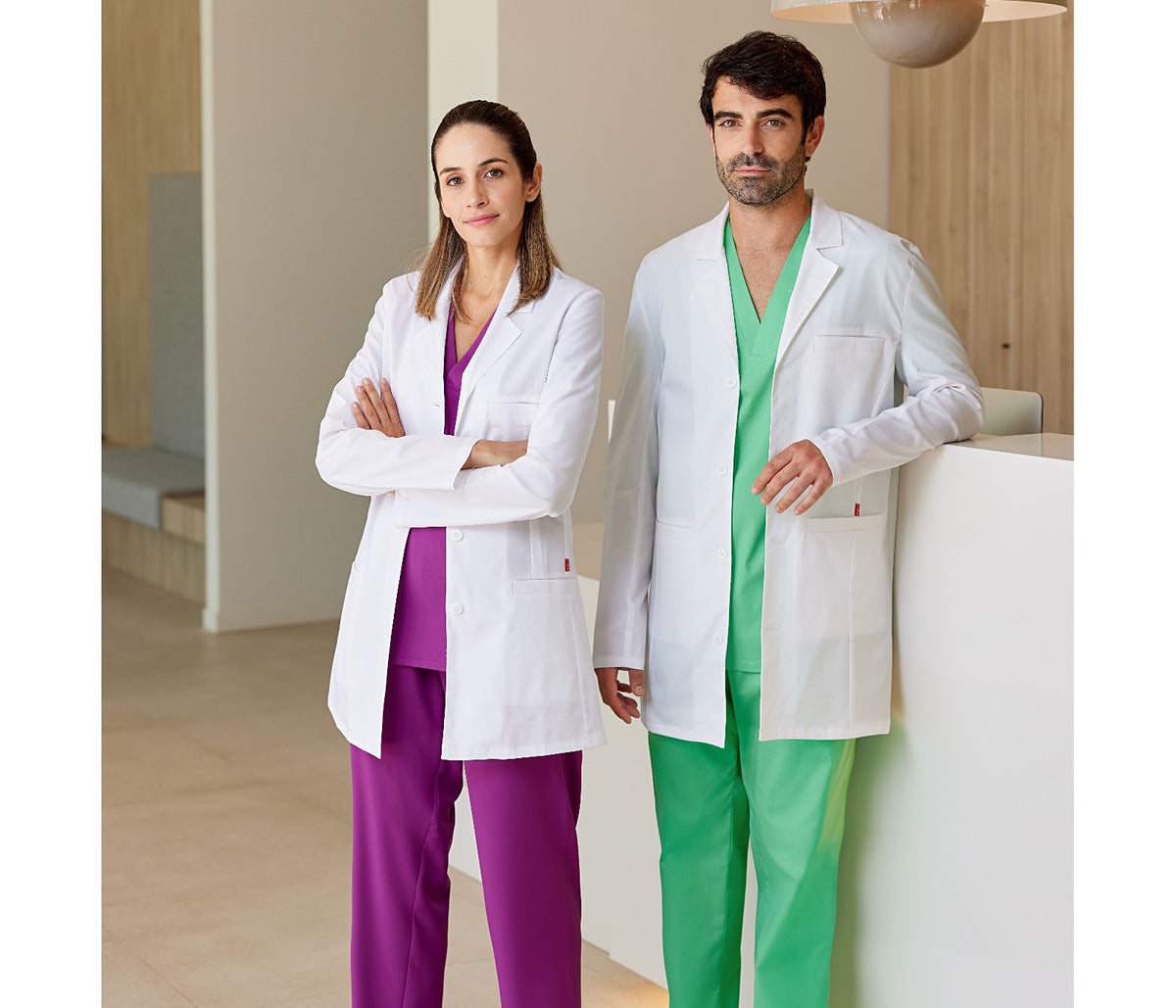 Blouse médecin homme blanche, photo portée