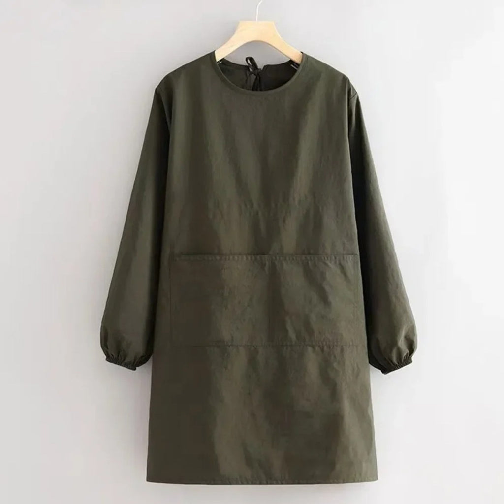 Blouse peintre à manches longues, nouée dans le dos, vert, sur cintre