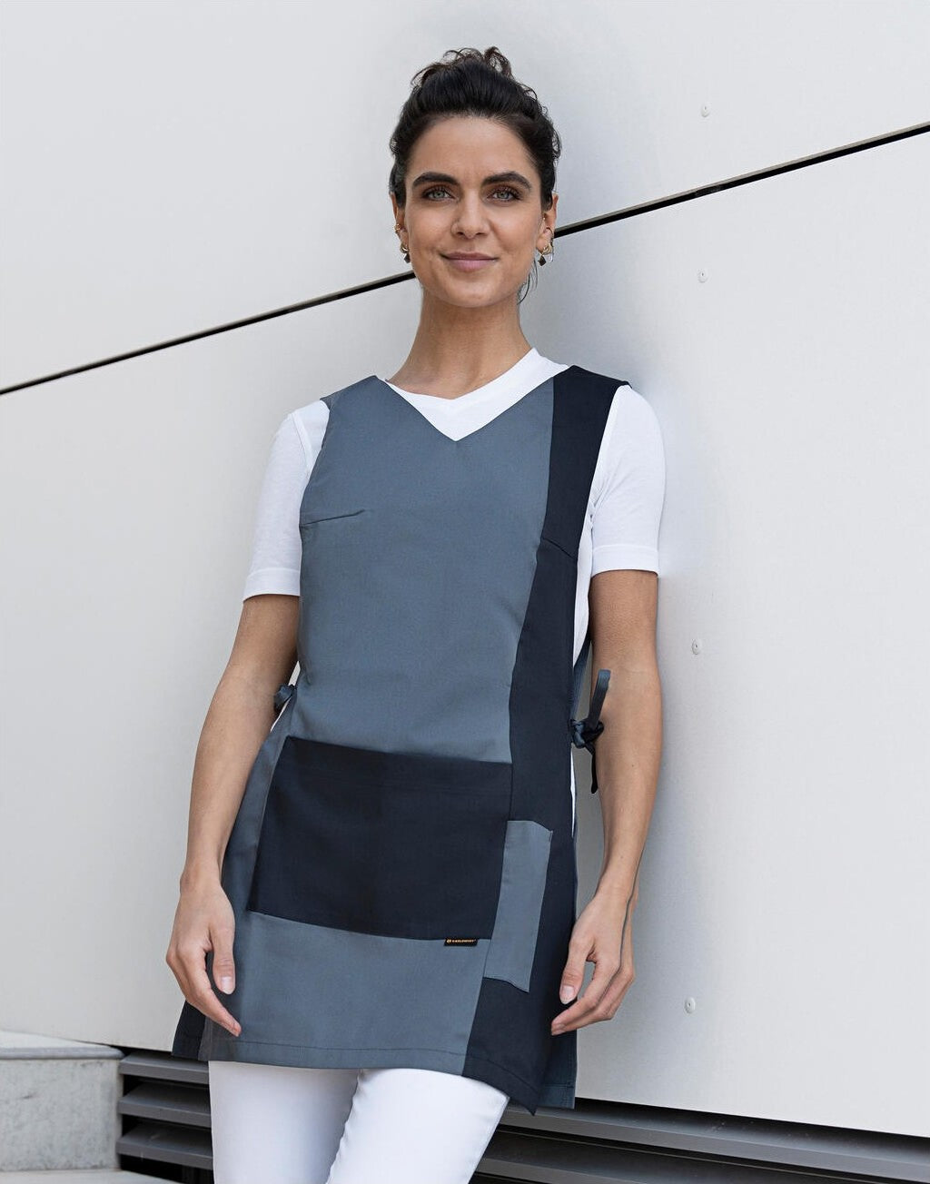 Blouse de Ménage, anthracite et noir, photo portée