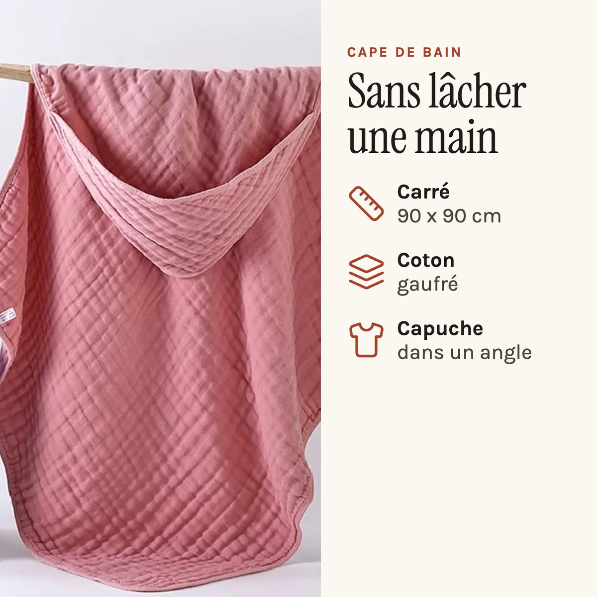 Tablier de bain bébé, la cape à capuche qu'on tend sur les bras, cape à capuche dépliée