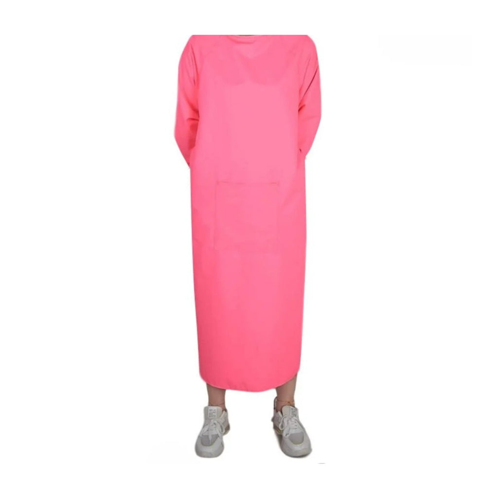 Lange Ärmelschürze, Rosa, getragen