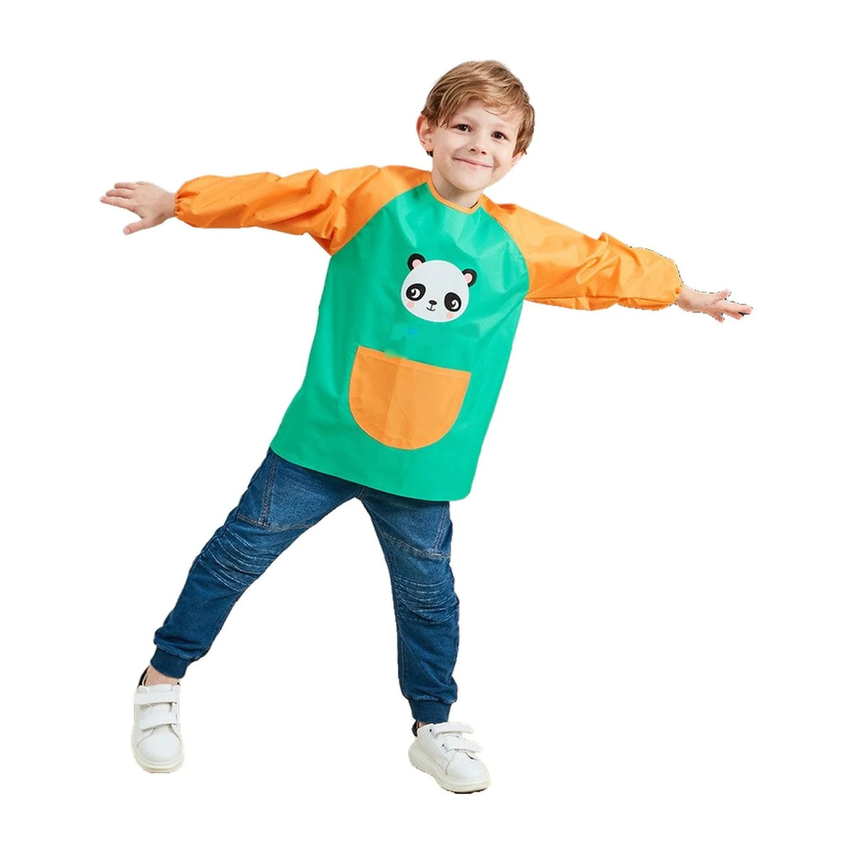 Kinderschürze Panda mit langen Ärmeln, Grün und Orange, getragen